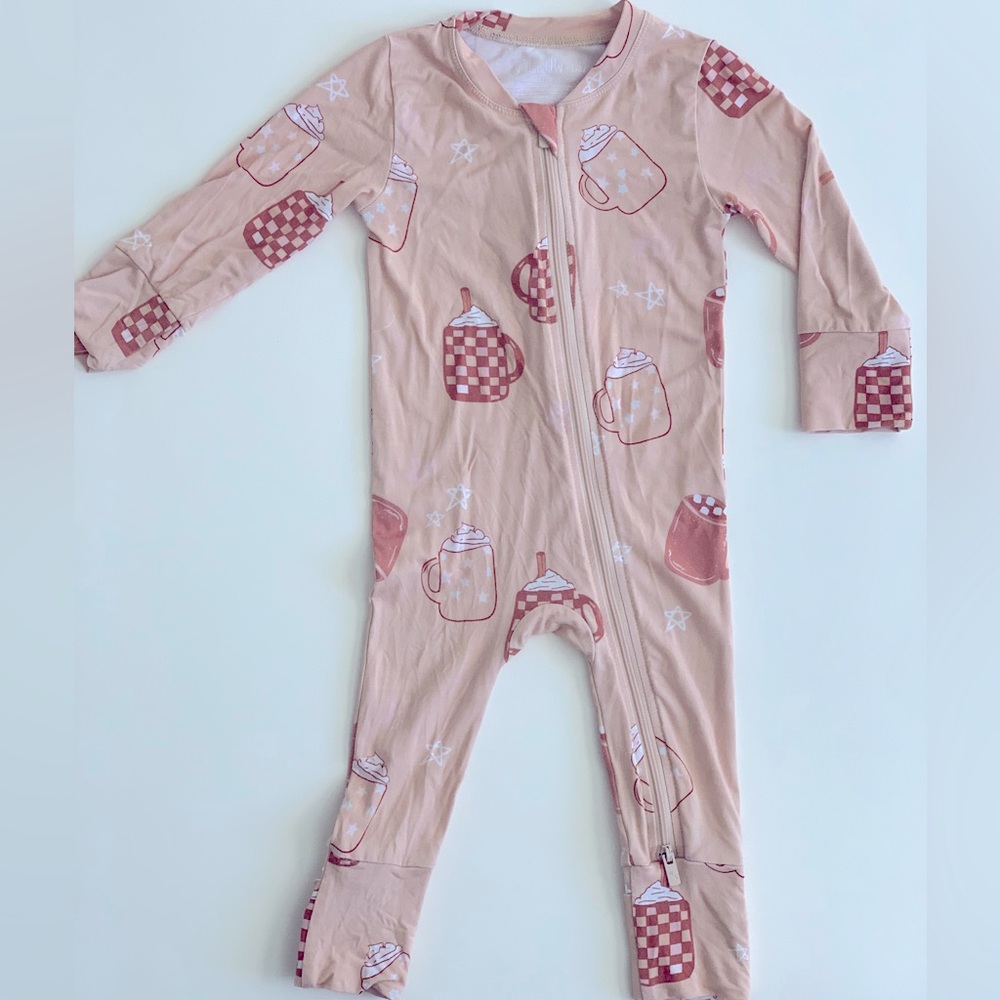 NWOT Willow+Co bamboo convertible zip footie in Hot Cocoa, size 6-12mo